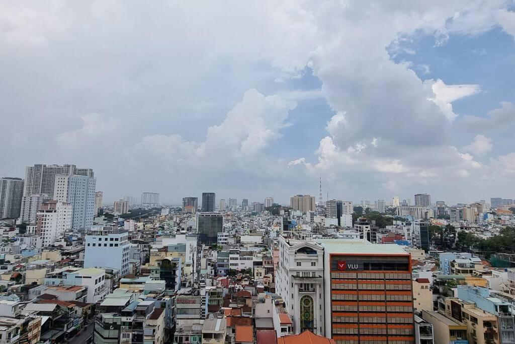 Soho Reseident Dis 1 Ho Chi Minh City Apartment Exterior photo